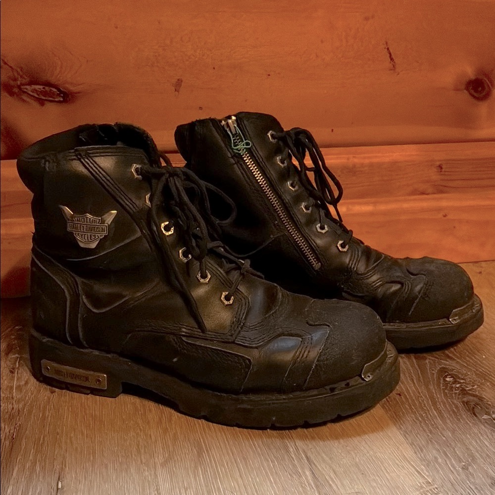 Harley-Davidson Black Leather Boots Rugged and Durable